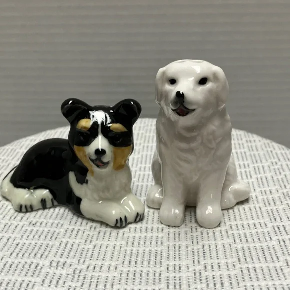 Ceramic Dog Salt and Pepper Shakers - Picture 7 of 7